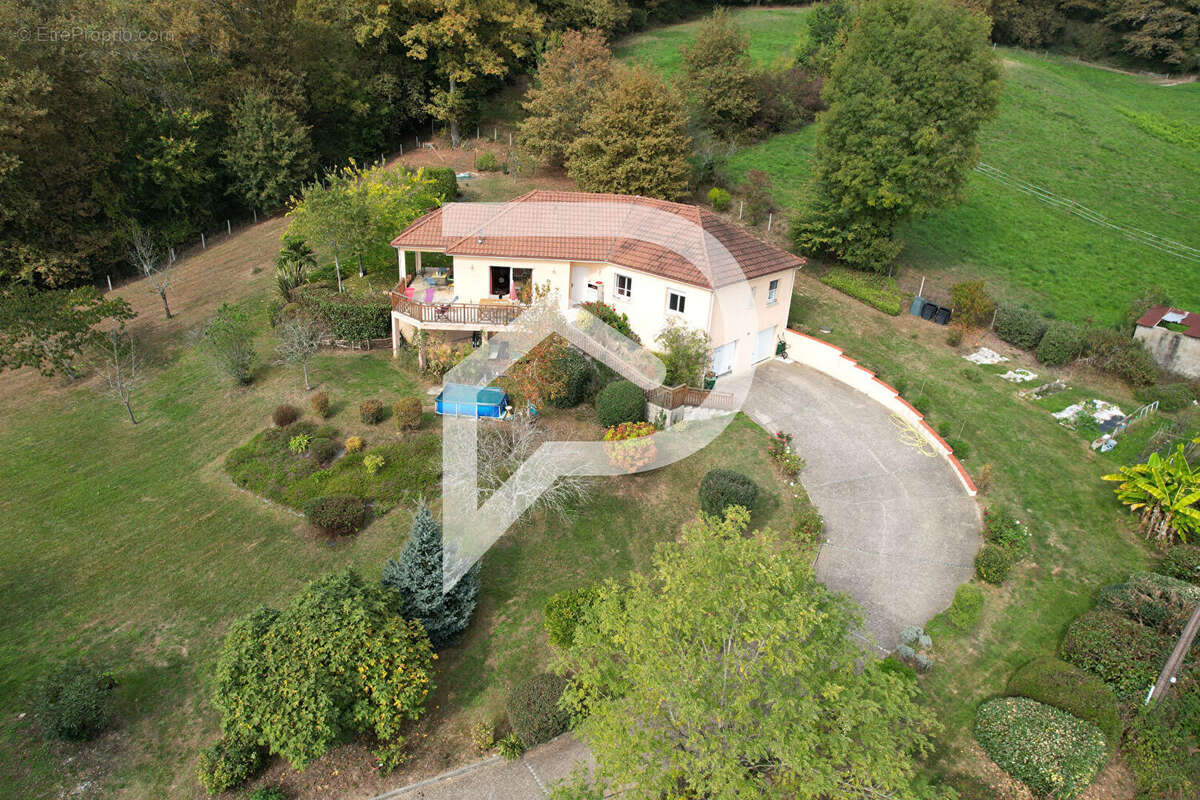 Maison à CASTEIDE-CANDAU