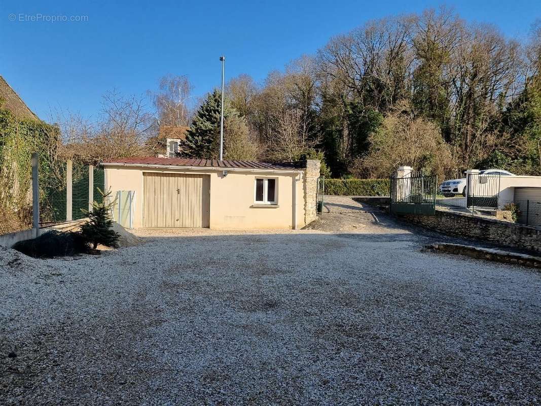 Maison à MONDEVILLE