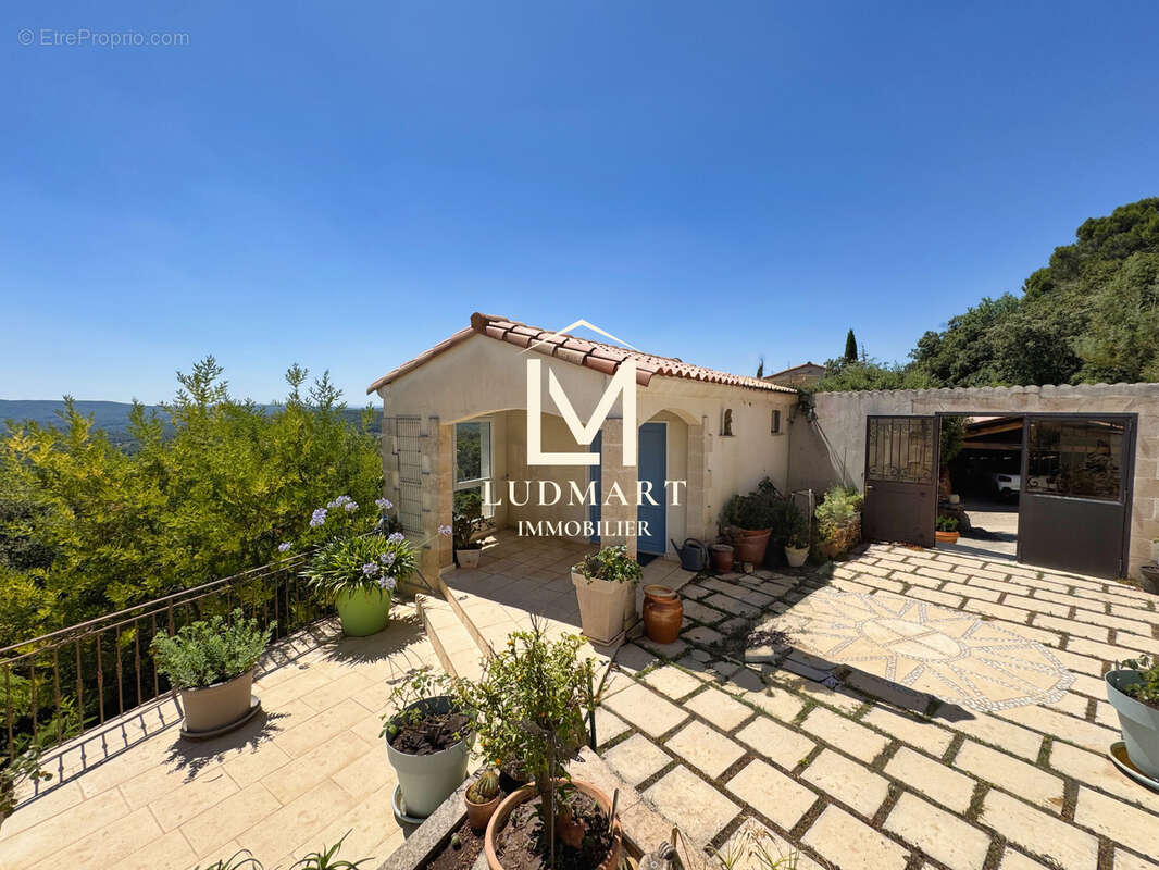 Maison à LORGUES