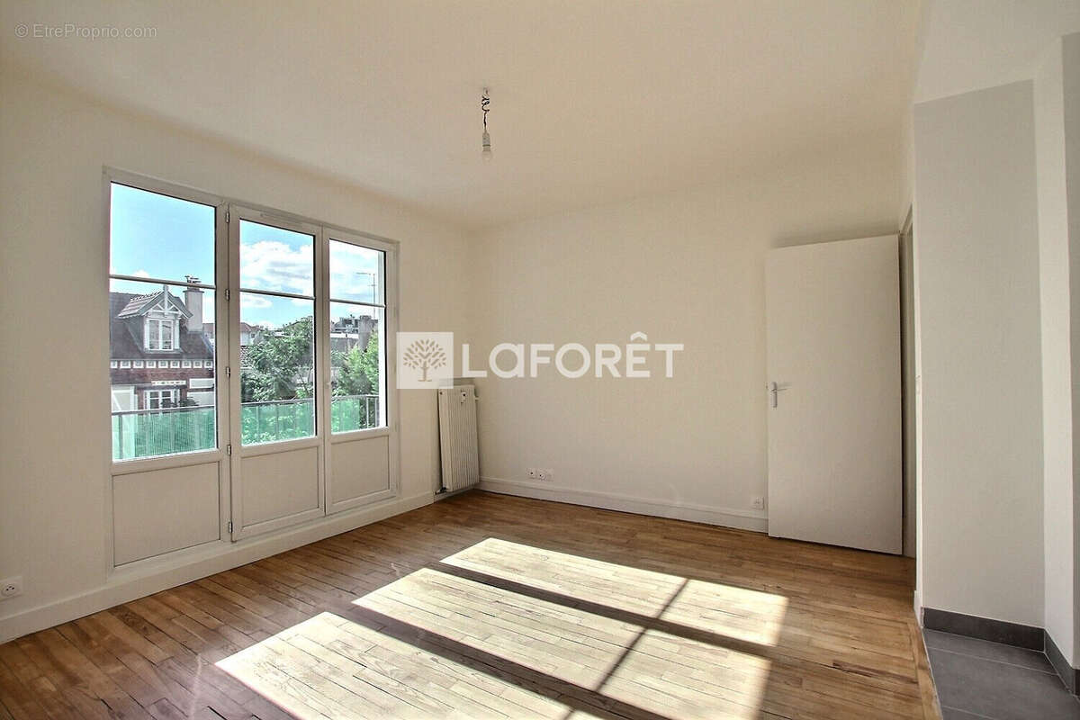 Appartement à ASNIERES-SUR-SEINE