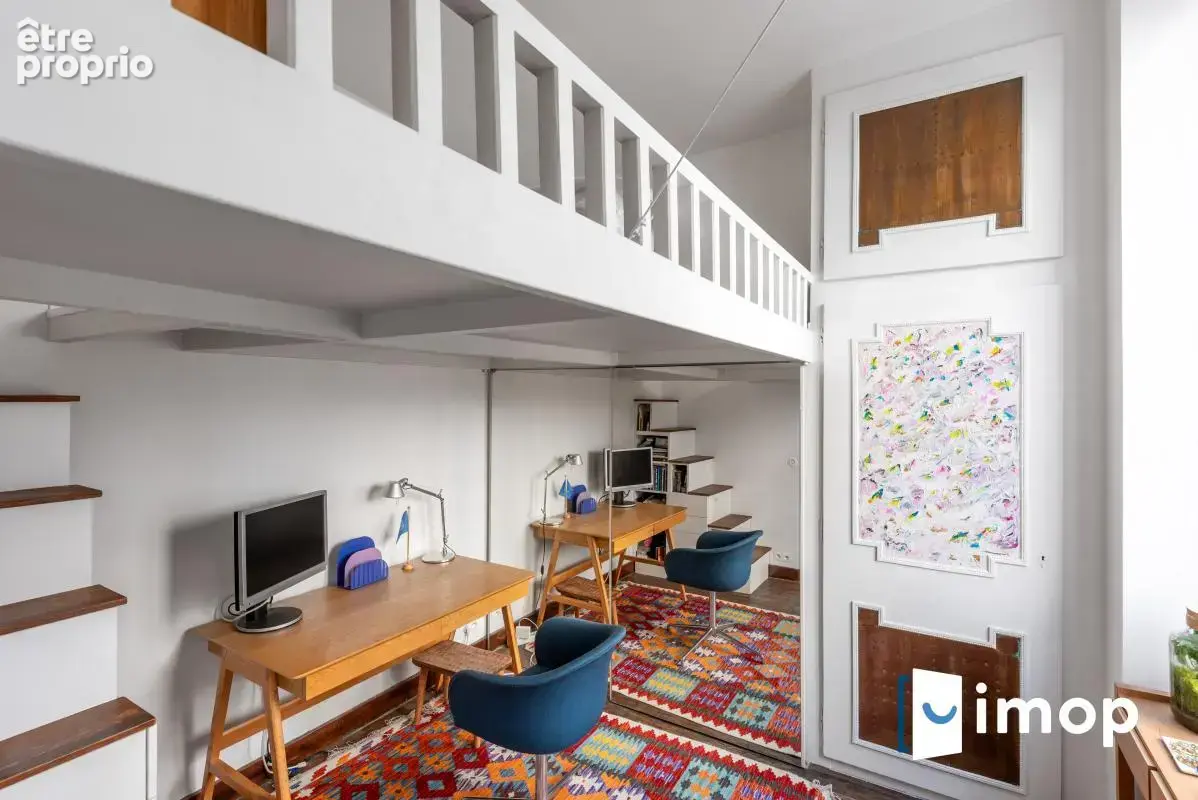Idéalement placé. Ambiance contemporaine avec charme de l'ancien - photo 11