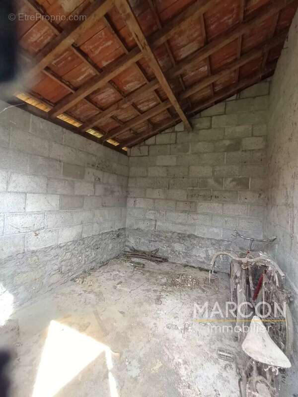 Maison à LAVAVEIX-LES-MINES