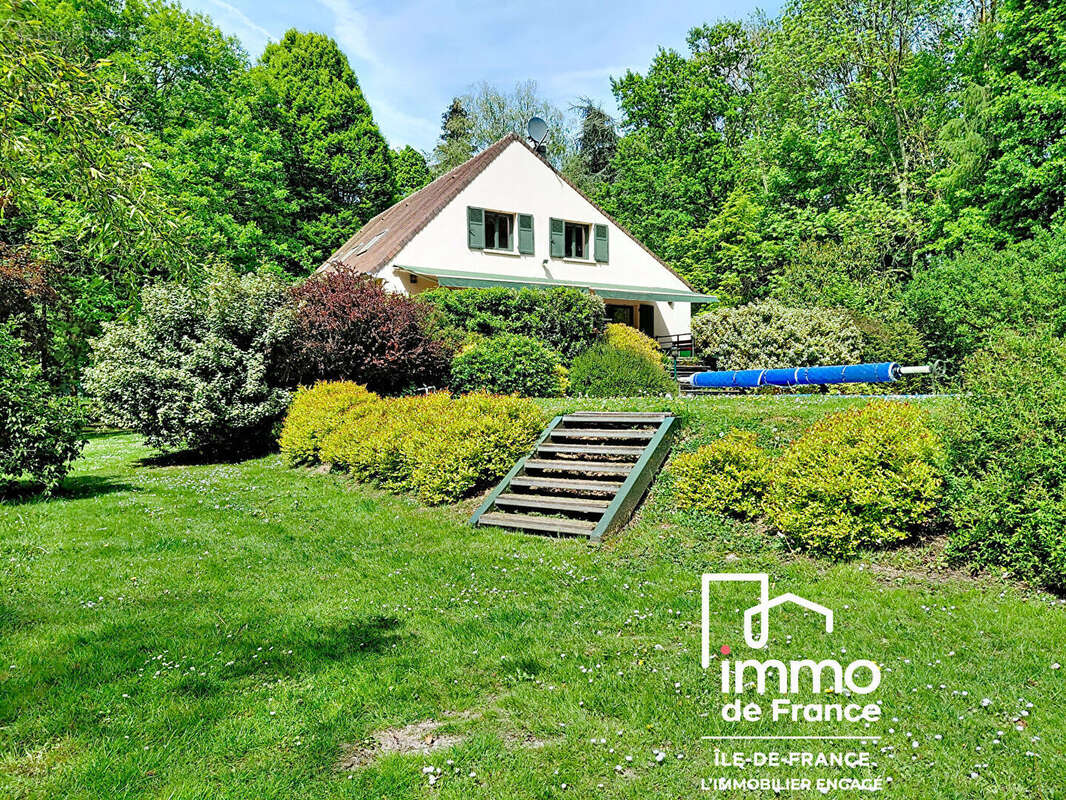 À 5 minutes de Chartres - Propriété familiale d'exception avec piscine chauffée et parc paysagé - photo 2