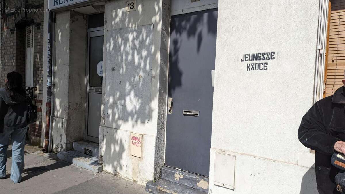 Appartement à LA GARENNE-COLOMBES