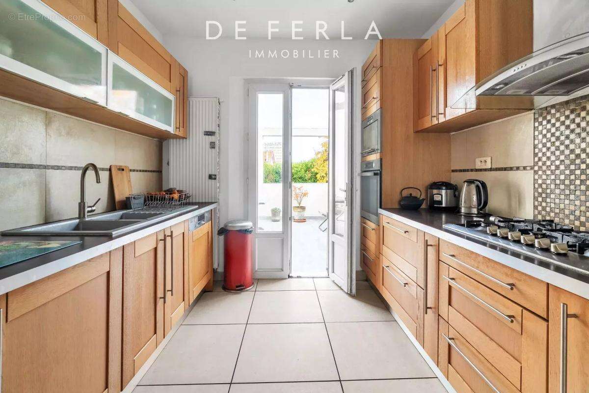 Maison à NEUILLY-SUR-MARNE