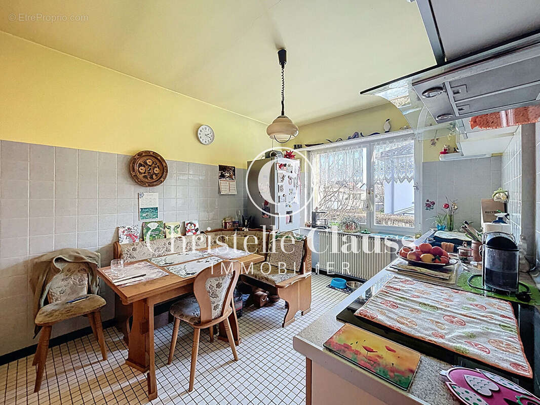 Maison à VILLAGE-NEUF