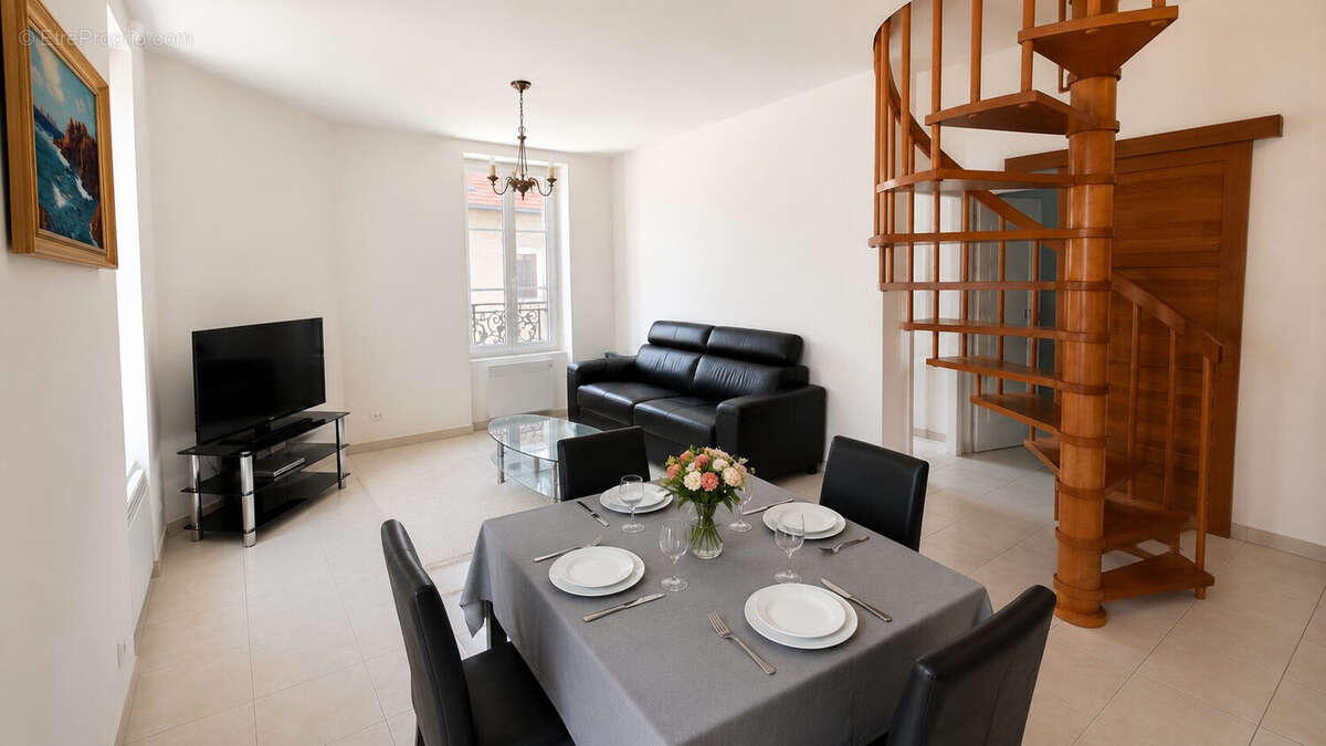 Appartement à SEYSSEL