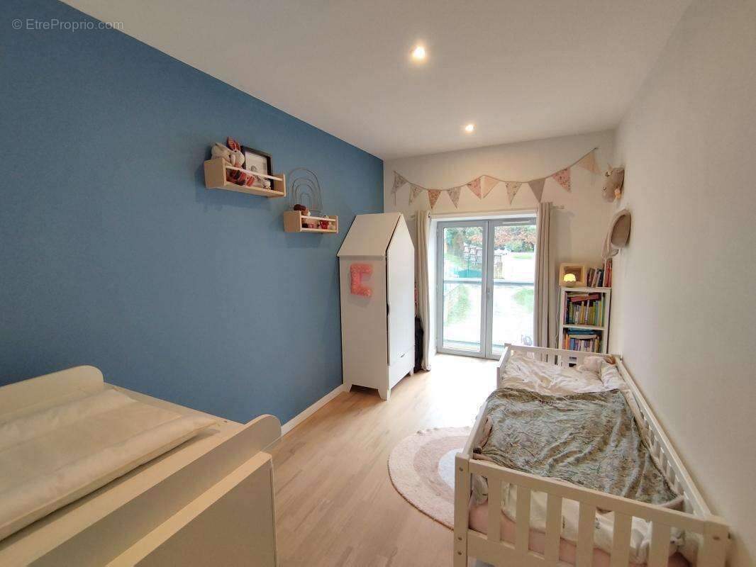 Appartement à NEUVILLE-SUR-SAONE