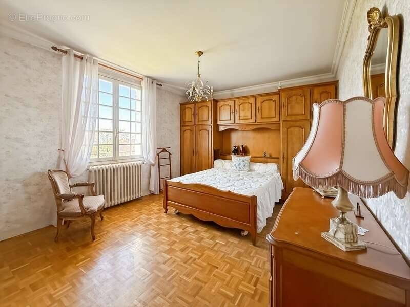 Maison à CHATELLERAULT