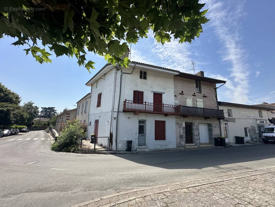 Maison à CLAIRAC