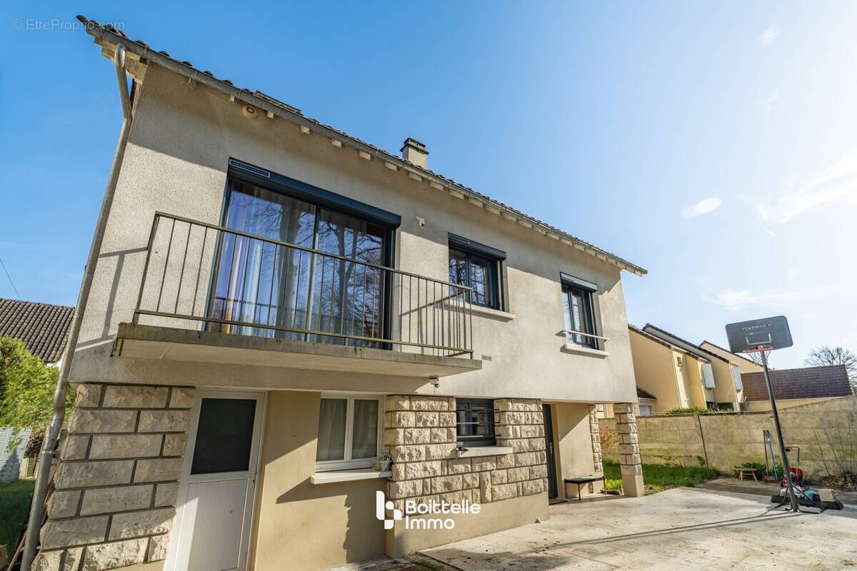 Maison à MILLY-LA-FORET
