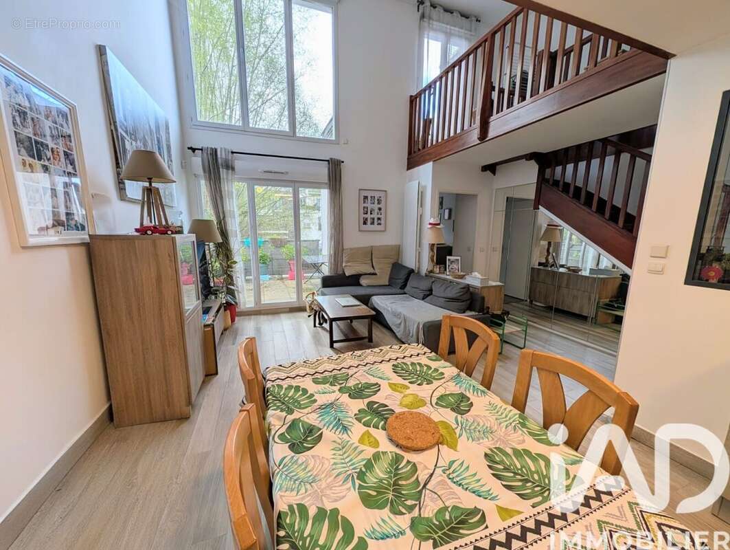 Photo 3 - Appartement à EZANVILLE