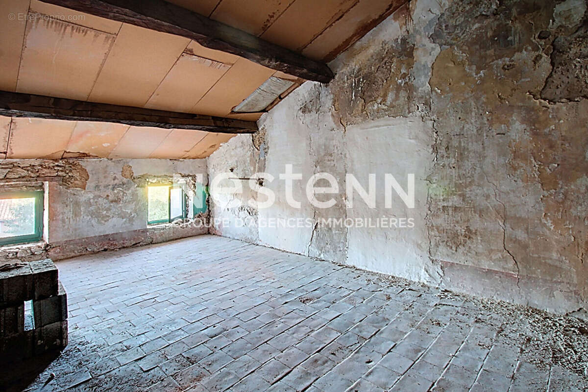 Appartement à LORGUES