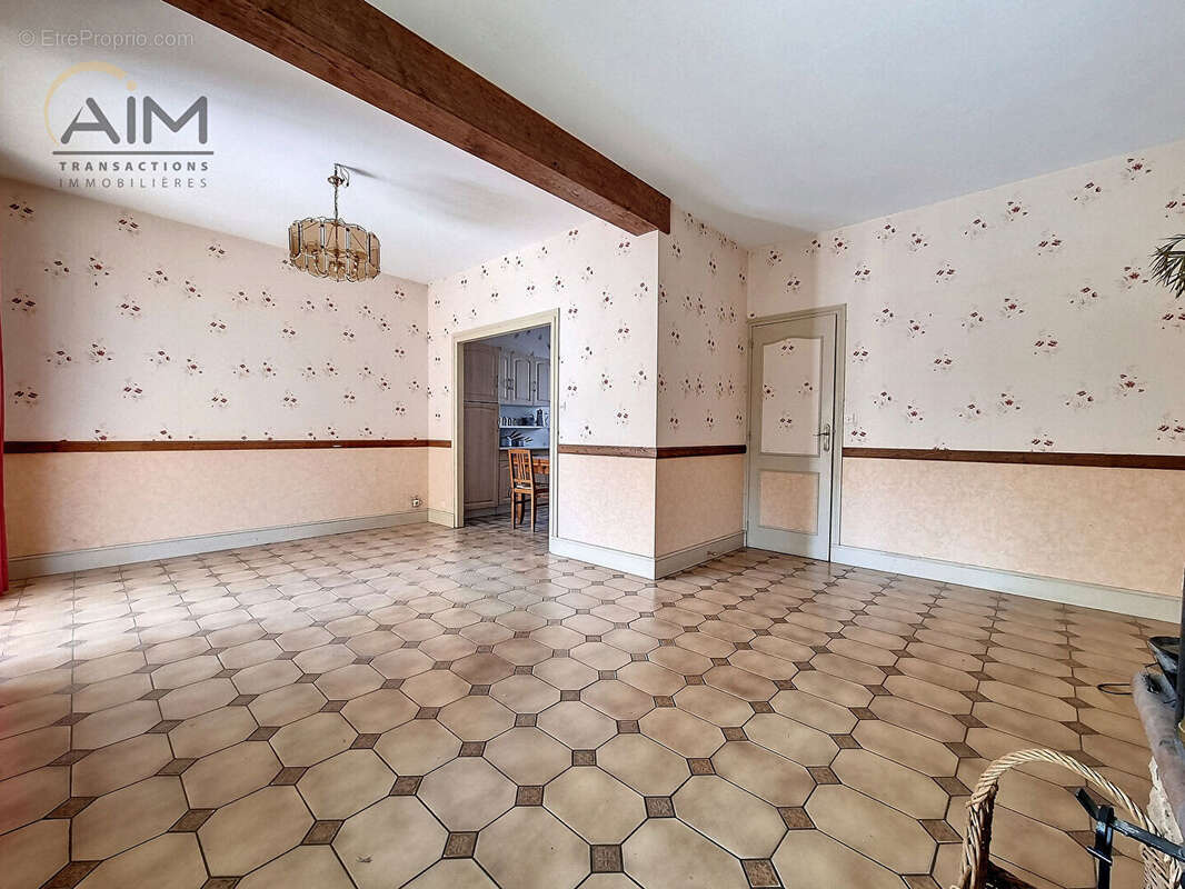 Maison à VERNOU-SUR-BRENNE