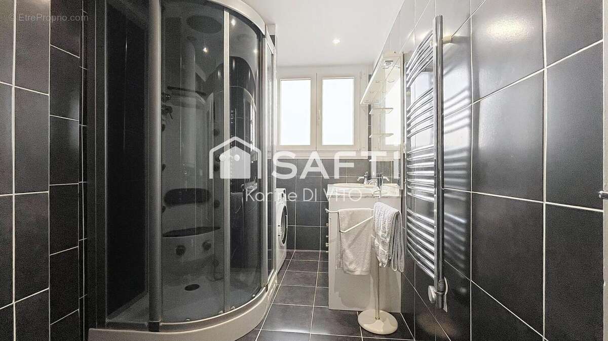 Photo 8 - Appartement à SAINT-RAPHAEL