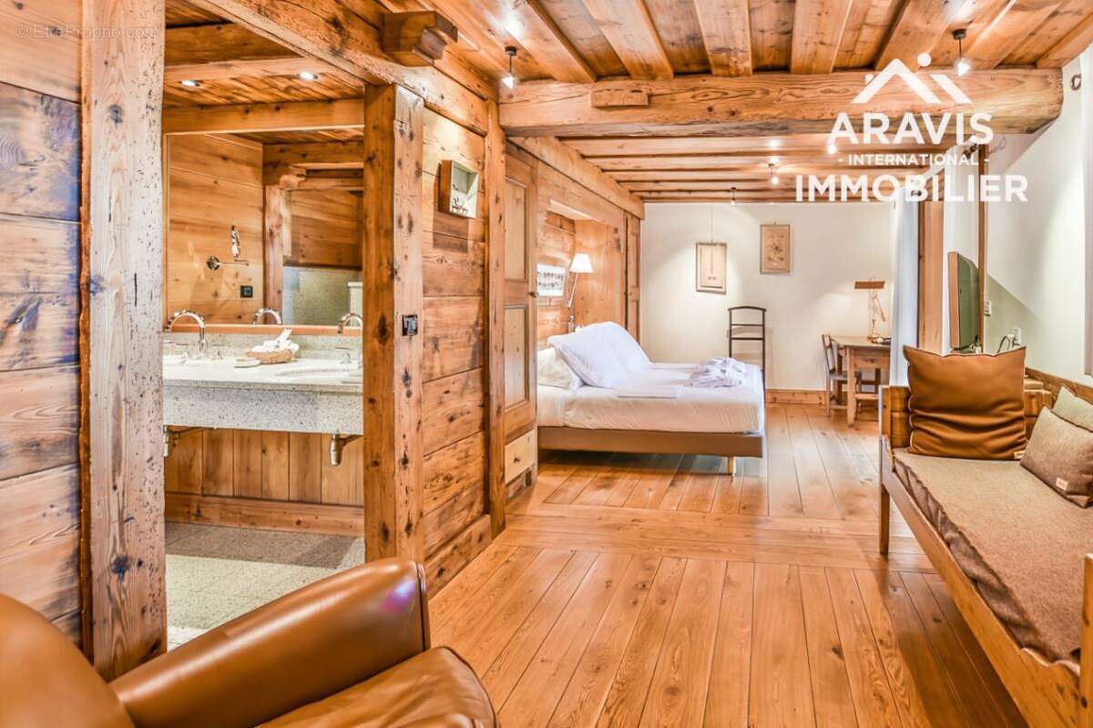 Maison à ARACHES-LA-FRASSE