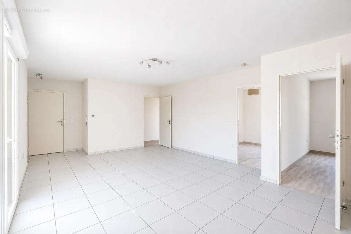 Appartement de 4 pièces de 75 m² à Bordeaux - photo 2