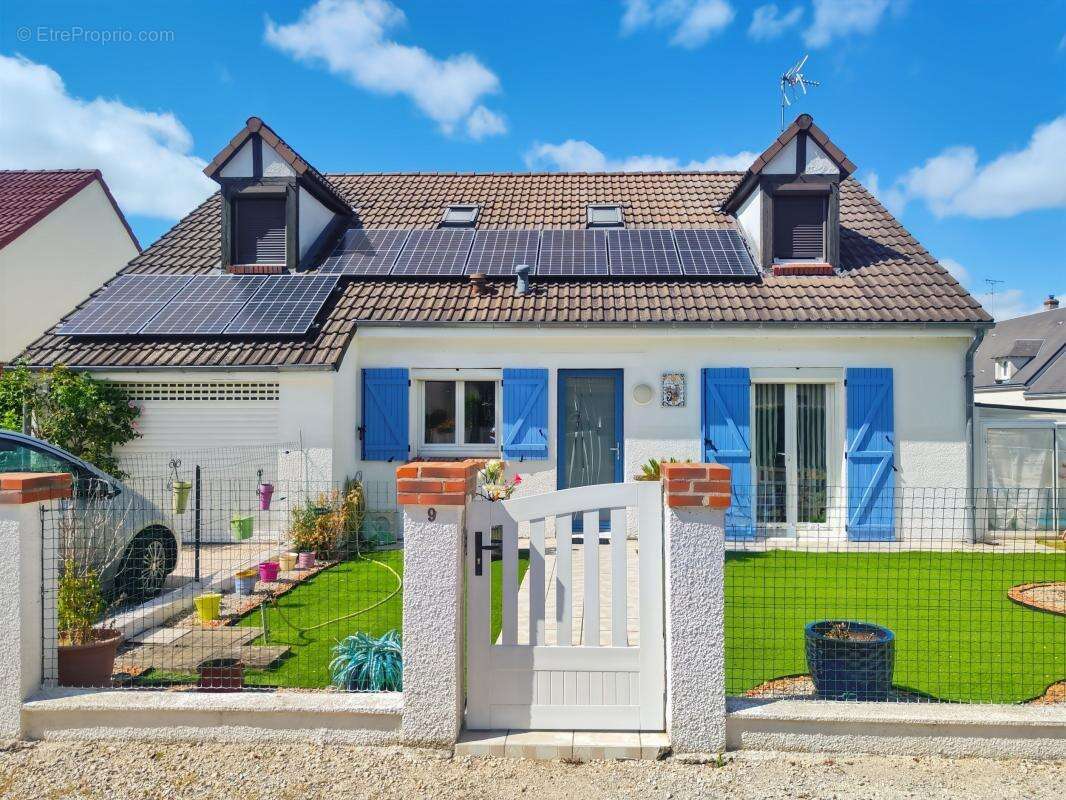 Maison à SAINT-PRYVE-SAINT-MESMIN