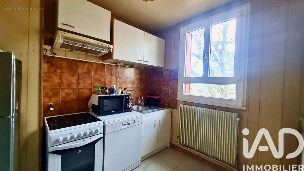 Photo 4 - Appartement à SAINTE-GENEVIEVE-DES-BOIS