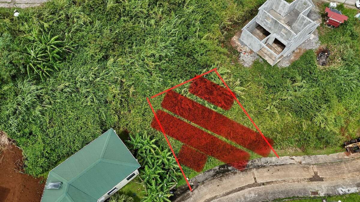 Terrain à LE LAMENTIN