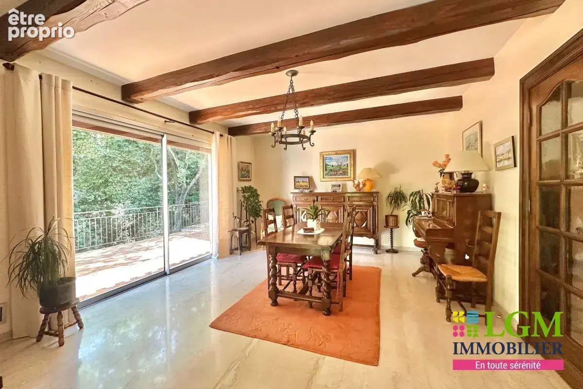 NÎMES - Magnifique maison familiale - photo 9
