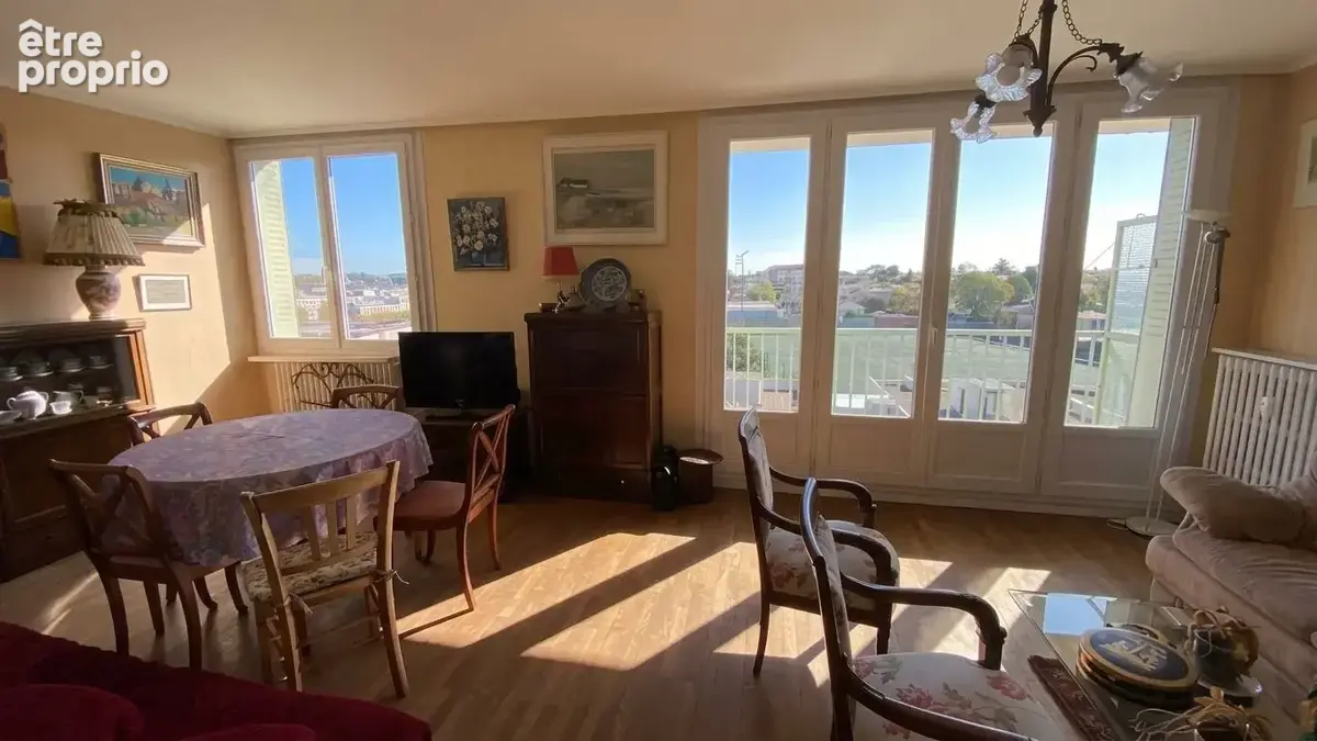 DERNIER ETAGE Appartement T2 à Fontaines-sur-Saône - photo 2