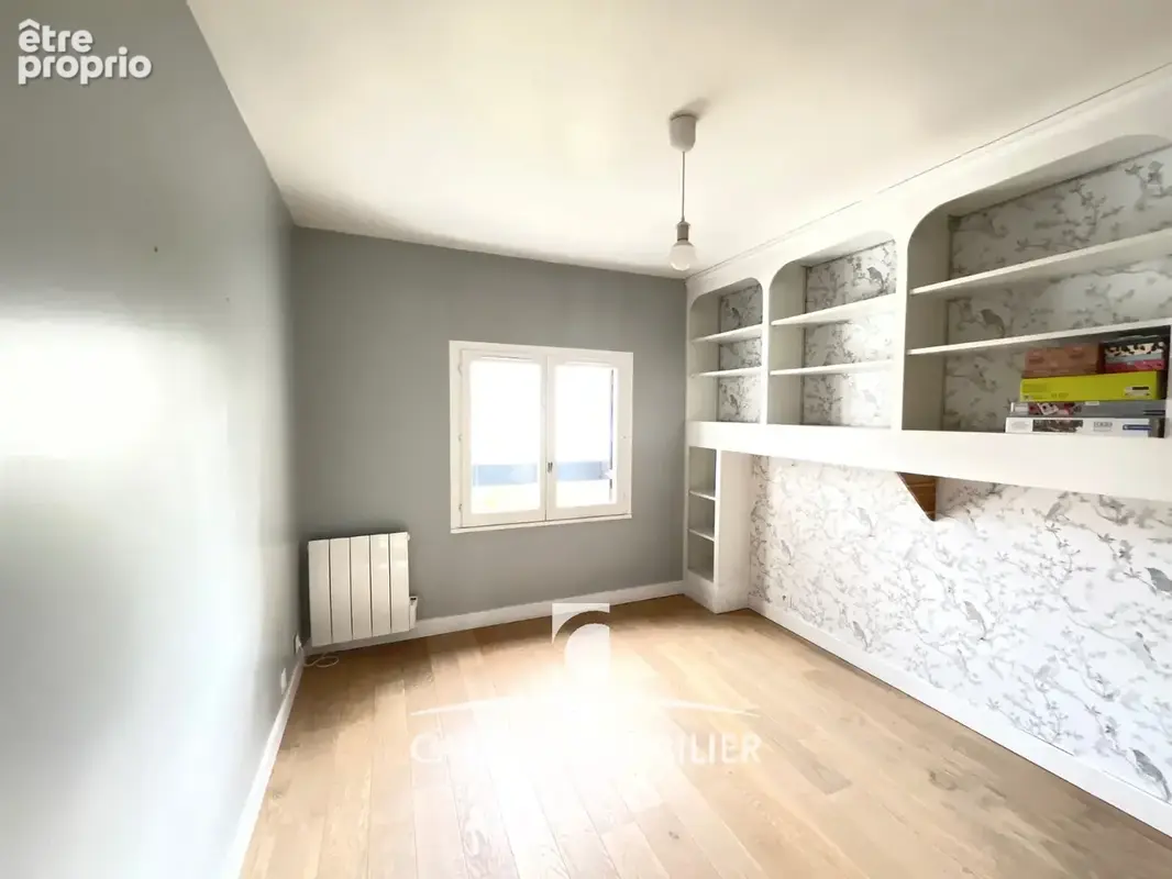 Maison mitoyenne en excellent état dans une résidence familiale recherchée - photo 11