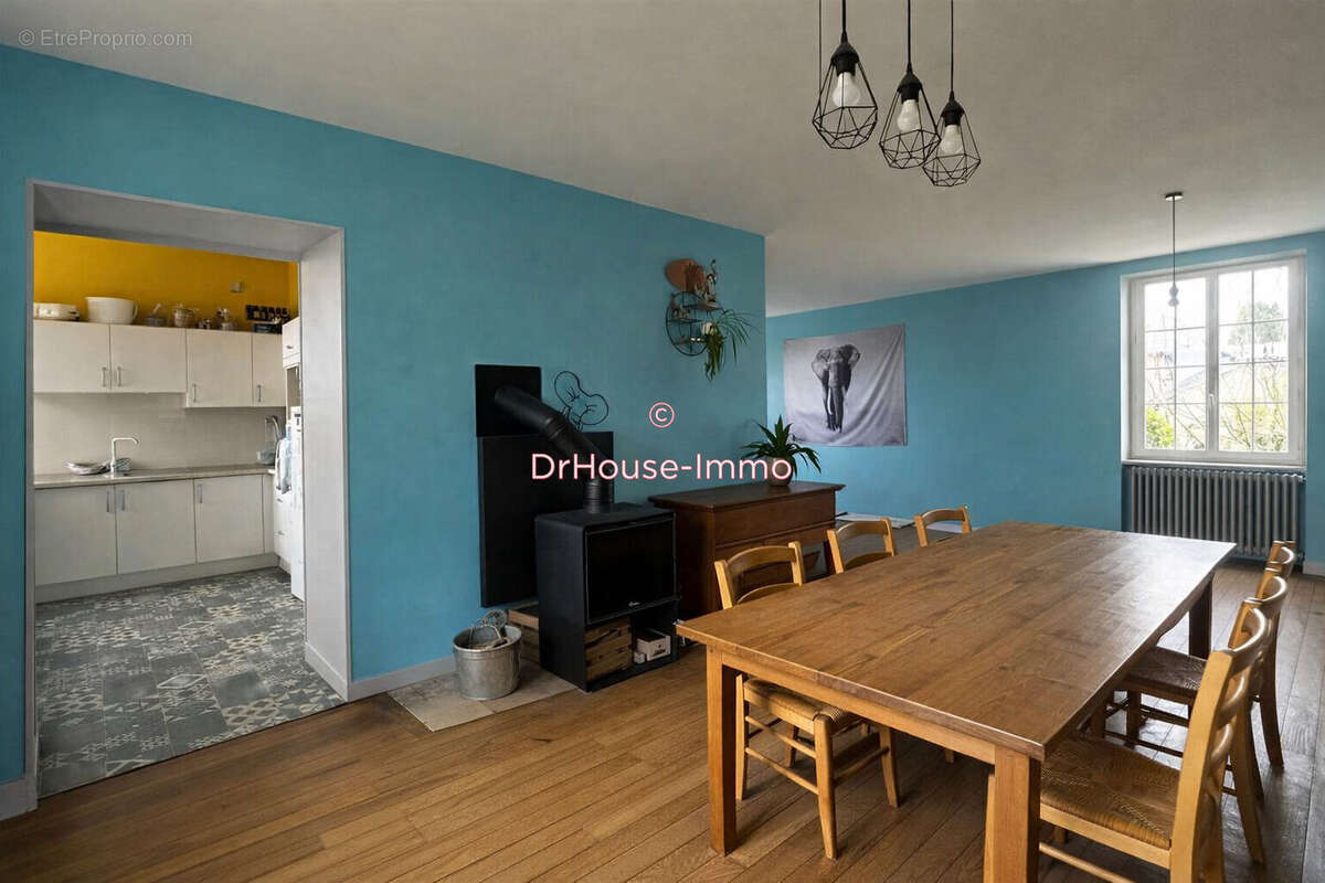 Maison à PERPEZAC-LE-NOIR