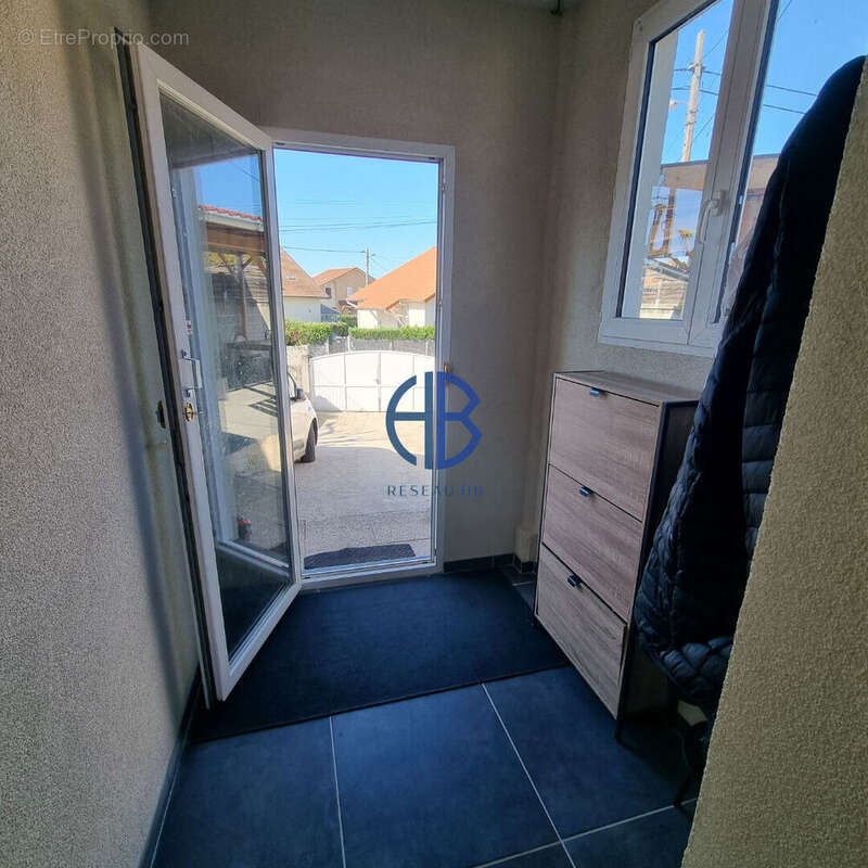 Maison à LA TOUR-DU-PIN