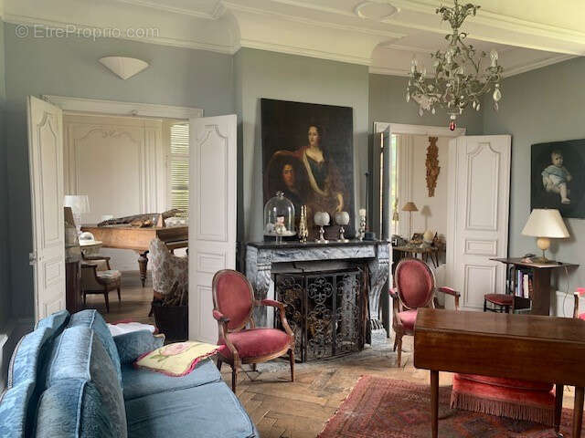 Maison à ROMESCAMPS