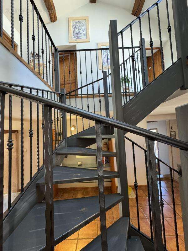 Maison 6 pièces Savigneux - 649000 € - photo 8
