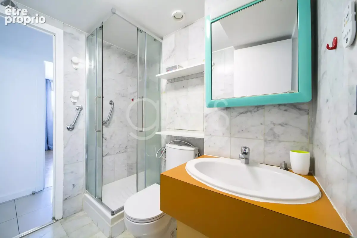 75009 saint-lazare / caumartin. vente appartement 2 chambres en etage eleve - photo 9