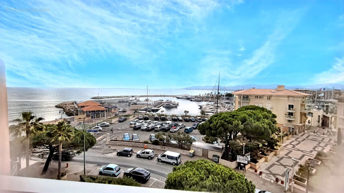 Appartement à FREJUS