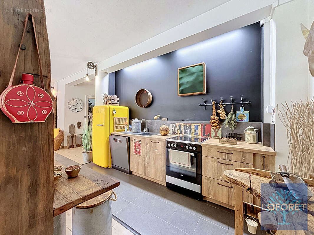NOUVEAUTÉ !!! Appartement  115 m²  rez de jardin . - photo 3