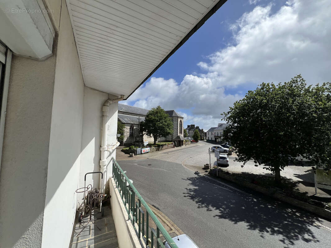 Maison à PLOUVIEN