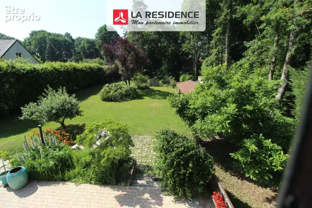 Maison 110 m² à Le Mesnil-Saint-Denis  - photo 6