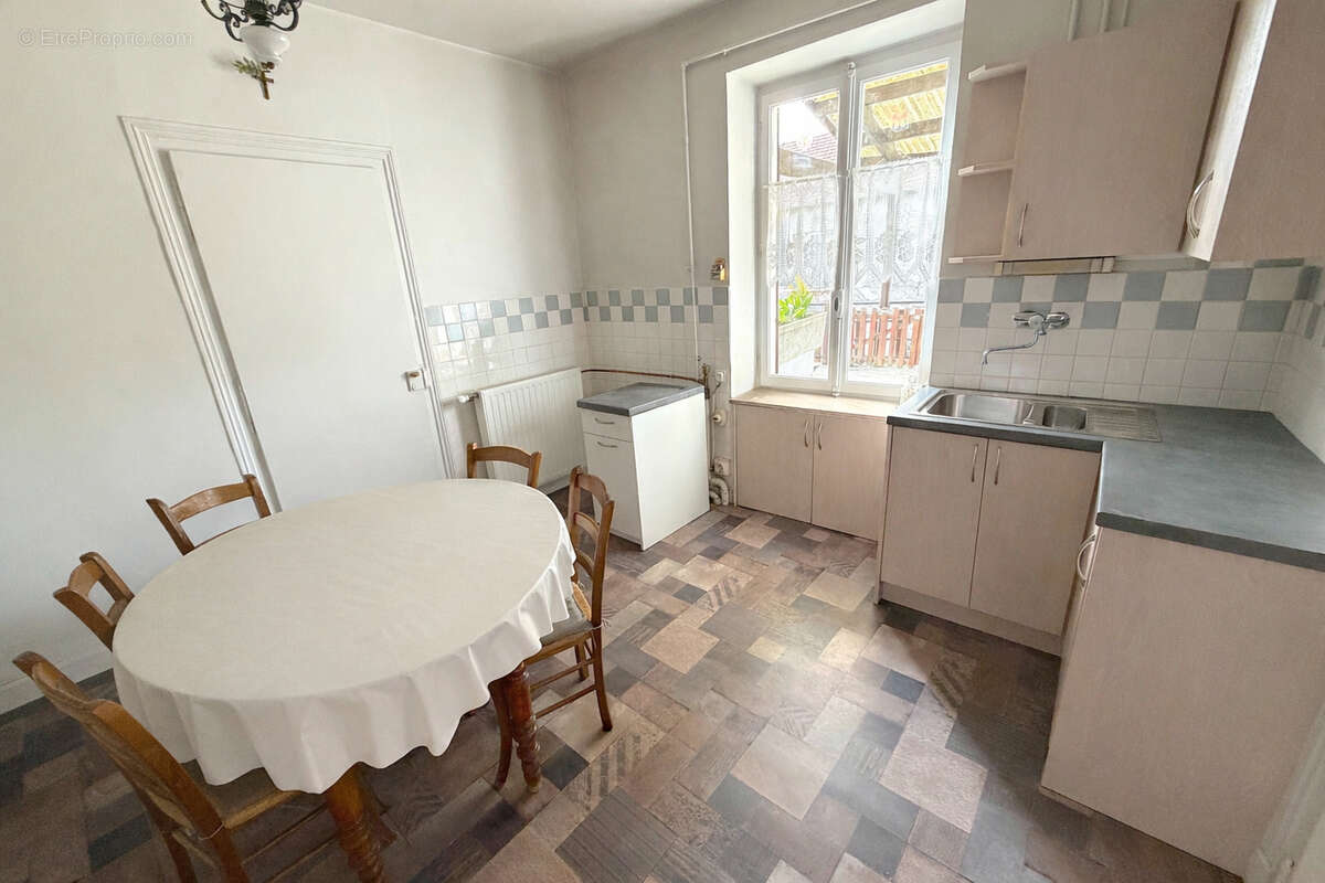 Maison à SEYSSEL