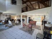 IMG_7809 - Maison à SAINT-JEAN-LES-DEUX-JUMEAUX