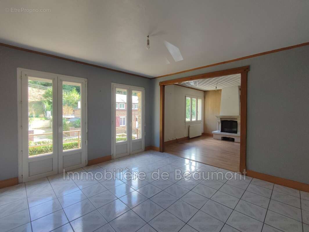 Maison à BEAUMONT-LE-ROGER