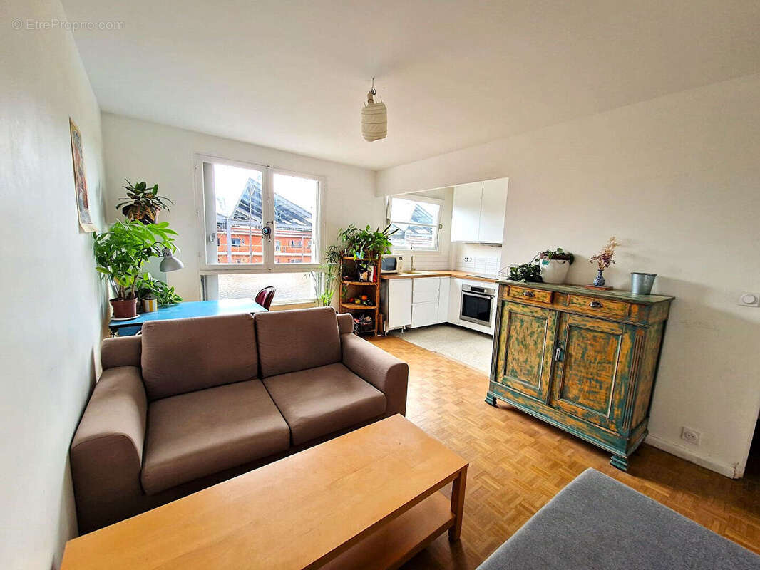 Appartement à PARIS-18E