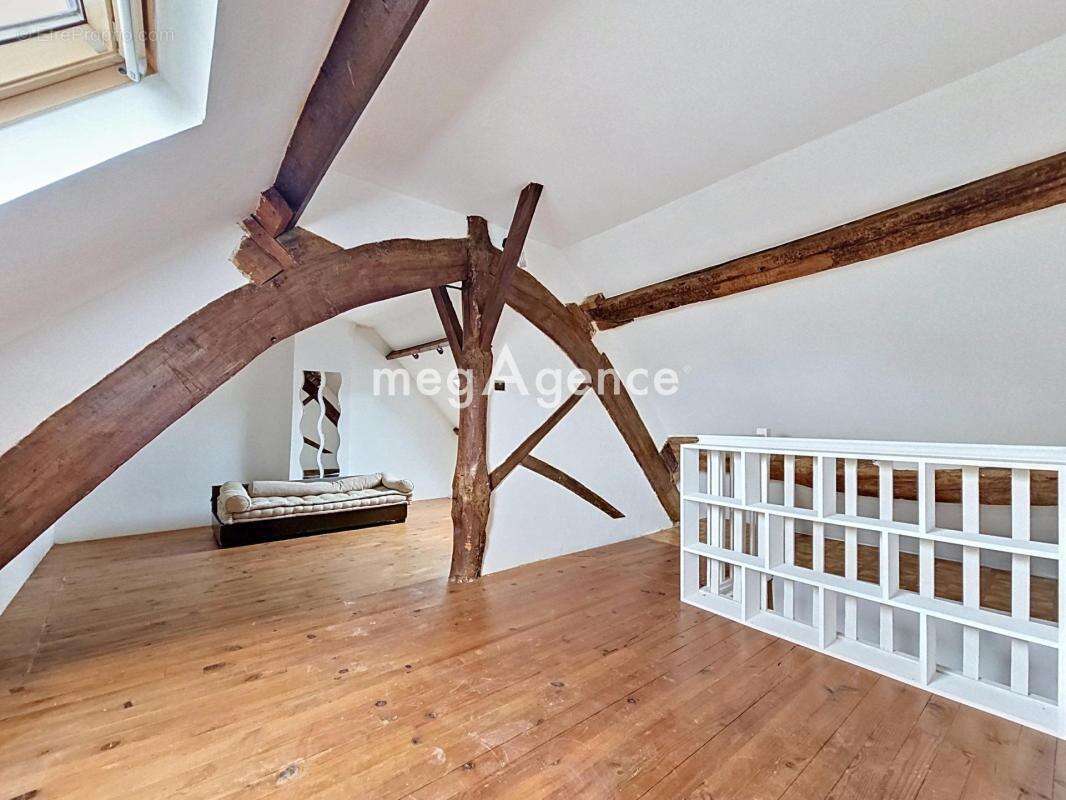 Maison à BOUAFLE
