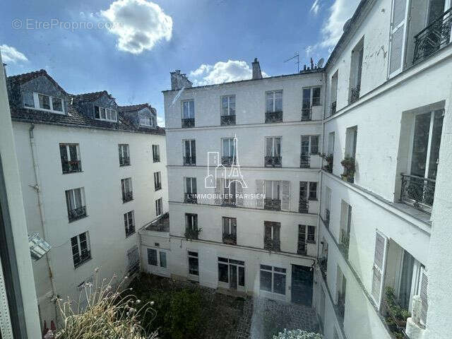 Appartement 44 m² à Paris-18e  - photo 8