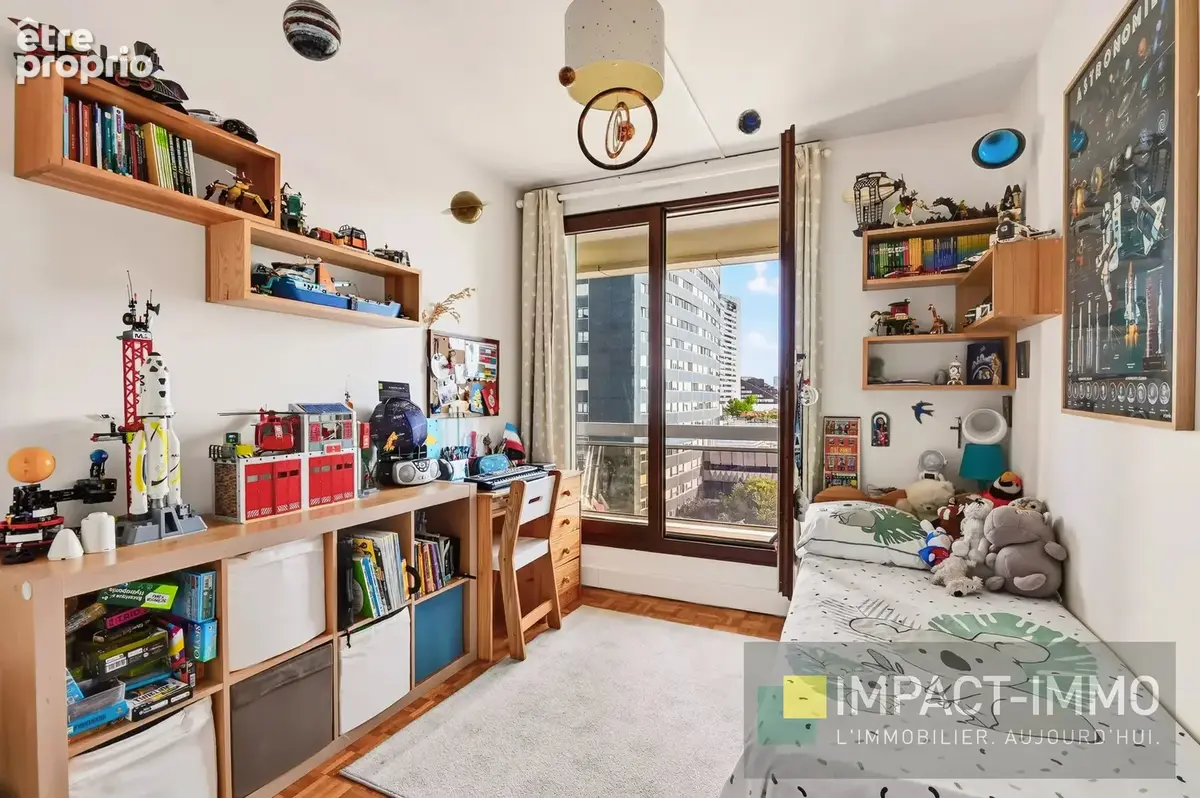 5 pièces en excellent état - 2 exterieurs - plein coeur de courbevoie - photo 7