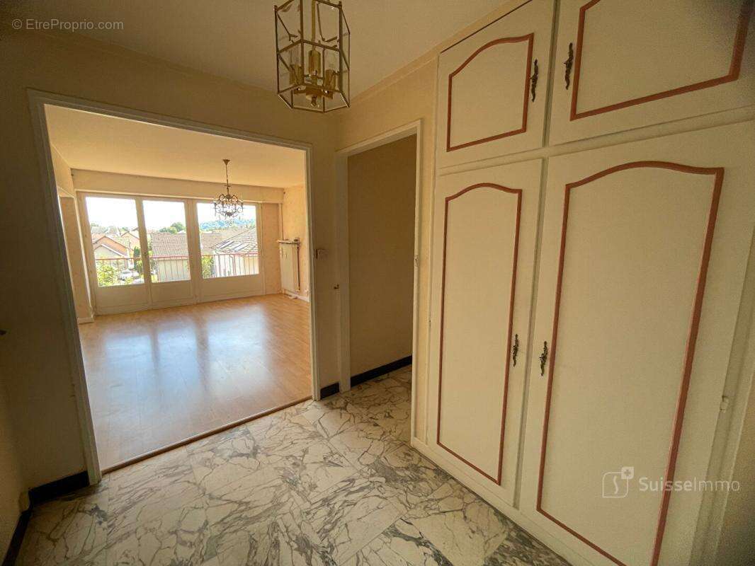 Valdoie,  spacieux appartement T4  très lumineux avec balcon et garage - photo 6