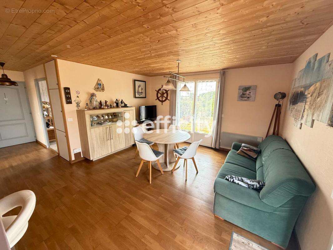 Maison 62 m² à Saint-Hilaire-La-Foret  - photo 4