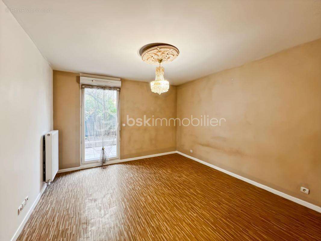 Appartement à LIMEIL-BREVANNES