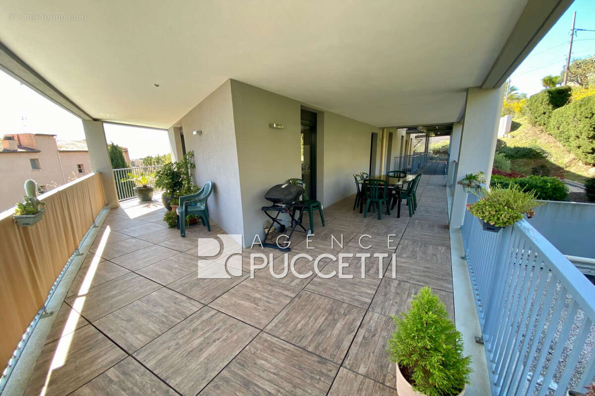 Appartement à VENCE