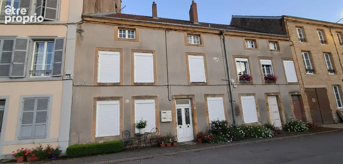 Appartement à VRIGNE-AUX-BOIS