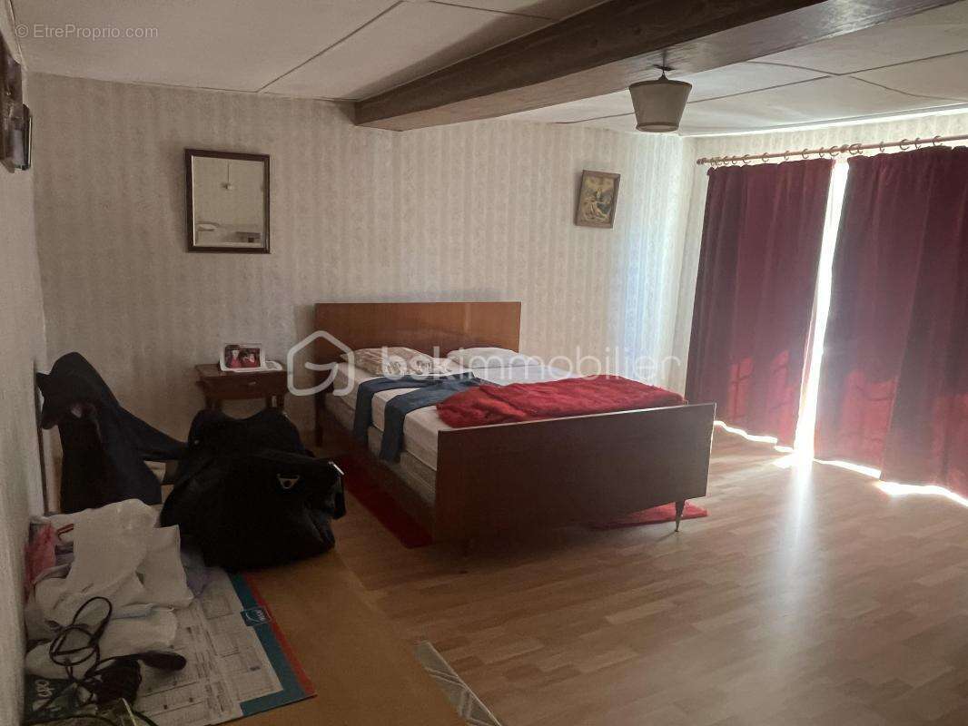 Maison à SAINT-SAMSON-DE-BONFOSSE