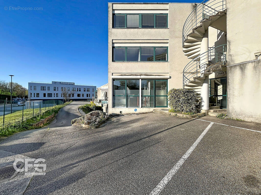 Commerce à GRESY-SUR-AIX